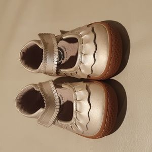 Livie & Luca size 6 toddler shoes